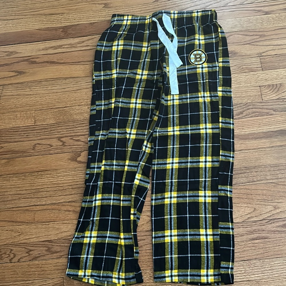 Women’s M Boston Bruins NHL flannel pants